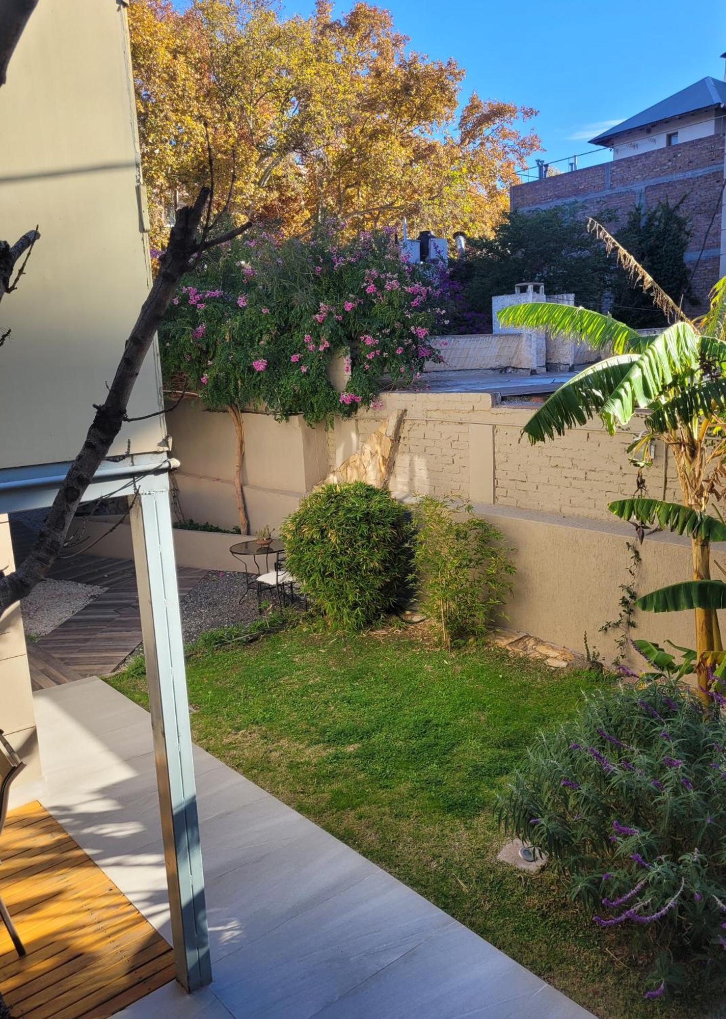 "Casa Amalia Apartamentos" Plaza Italia Y Av Aristides A 50Mts, Lugar Con Jardin Mendoza Eksteriør billede