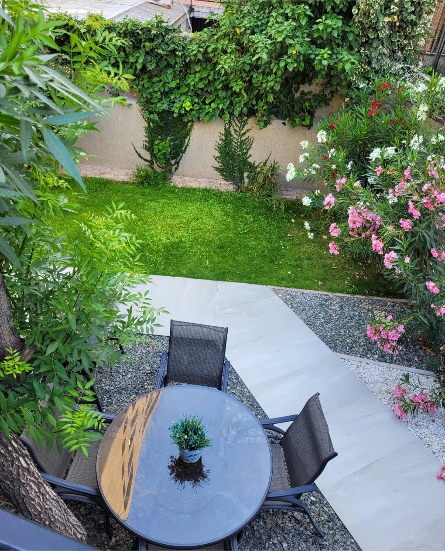 "Casa Amalia Apartamentos" Plaza Italia Y Av Aristides A 50Mts, Lugar Con Jardin Mendoza Eksteriør billede